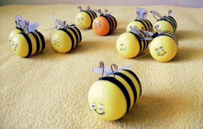 Поделка из яиц из под киндеров Поделка из яиц из под киндеров