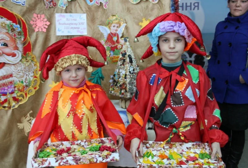 Ярмарка в детском саду. Осенняя ярмарка в детском саду. Ярмарка костюмы. Наряды на ярмарку. Праздник ярмарка в детском саду.